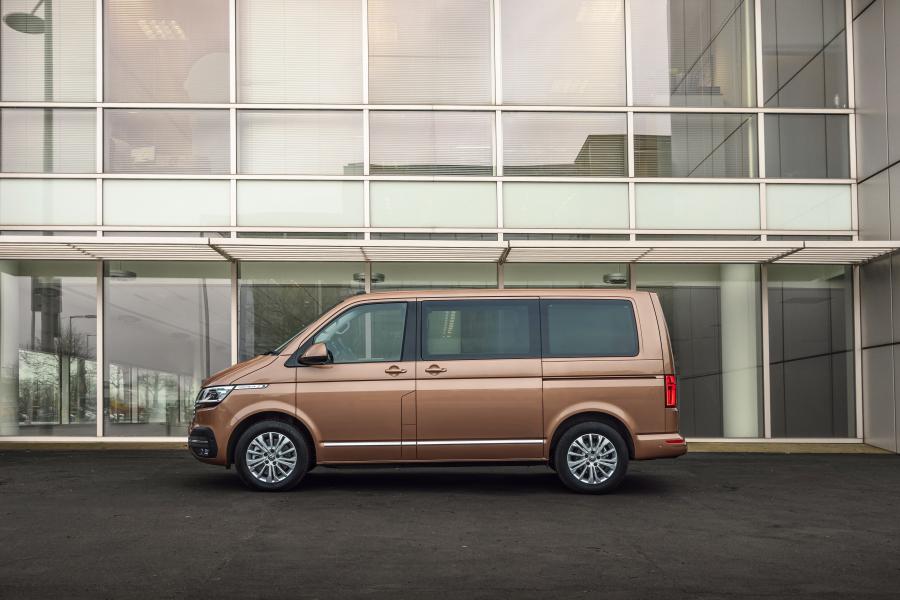  Volkswagen Caravelle (T6.1) 2020 года  (UK) (фото 20 из 38)